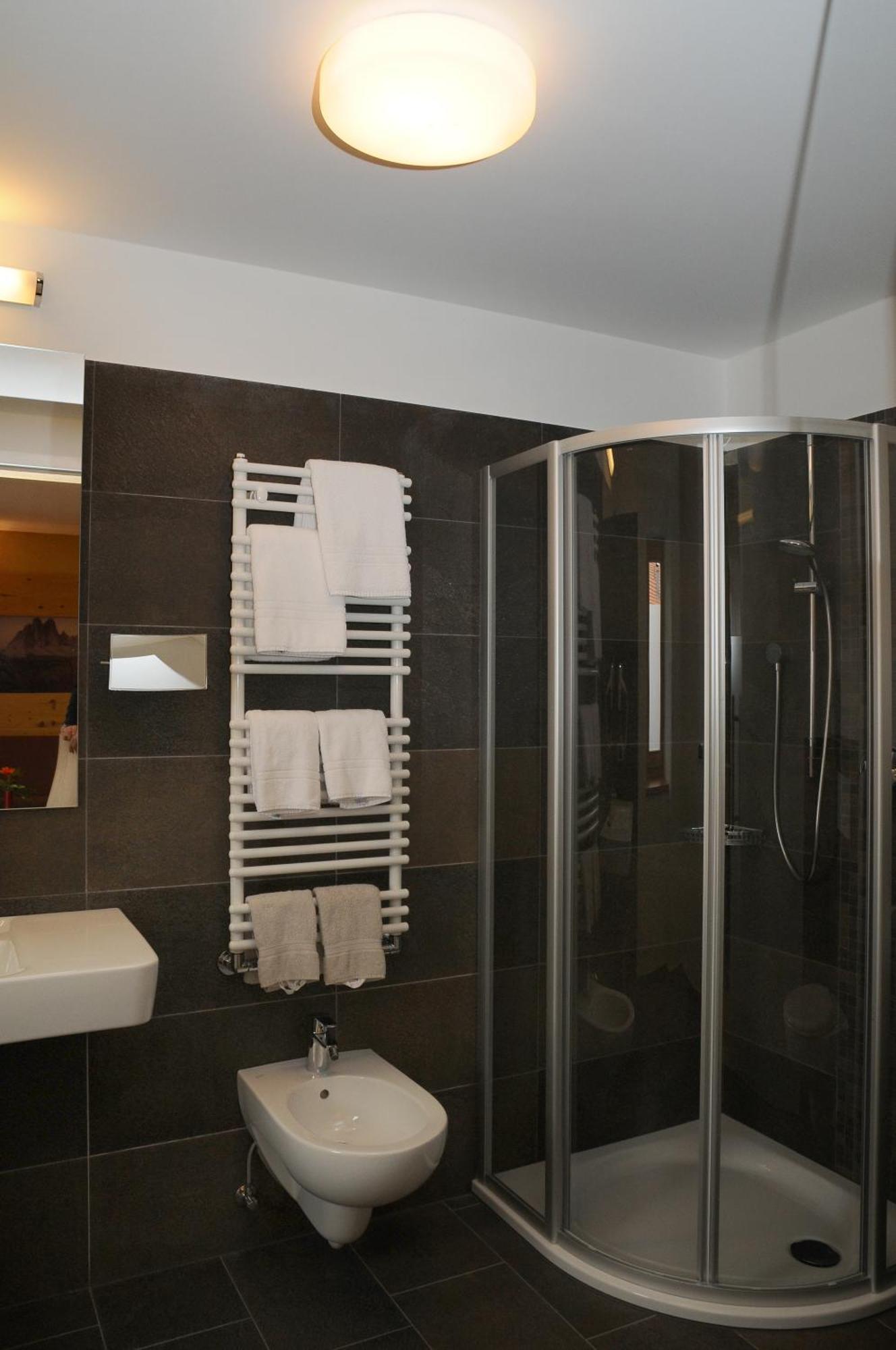 Hotel Olaga Niederolang 外观 照片